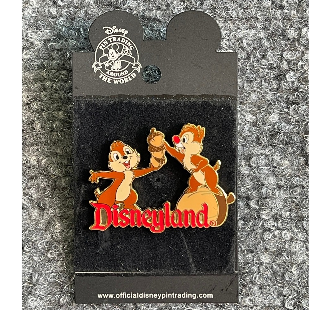 Disney Disneyland Chip n Dale Acorn Trading Pin New on Card Mickey Backing